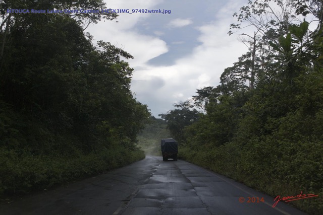 009 BITOUGA Route Lalara Oyem Camion 14E5K3IMG_97492wtmk.jpg