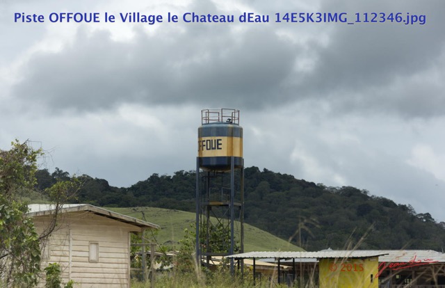 034 Piste OFFOUE le Village le Chateau dEau 14E5K3IMG_112346wtmk.JPG