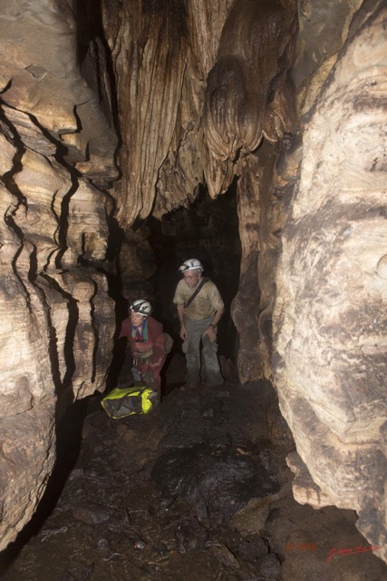 084 MISSIE la Grotte Tunnel de Passage avec Josiane et JLA en Observation 16E5K3IMG_120418wtmk.jpg