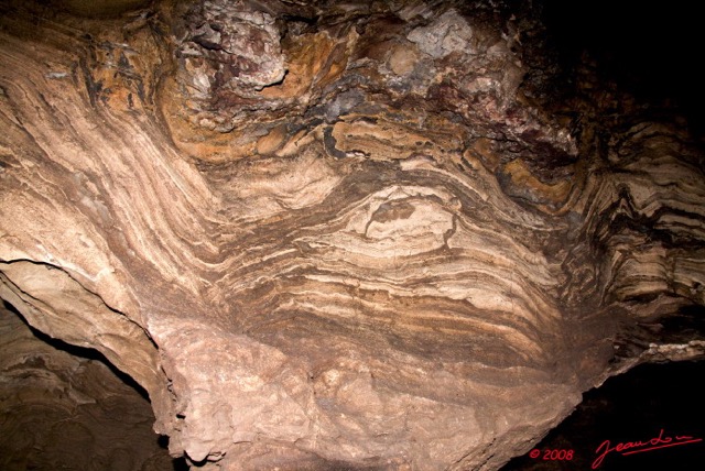 054 LEKABI Grotte Paroi avec Strates 8EIMG_26560wtmk.jpg