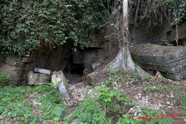 004 Grotte de BONGOLO Entree 11E5K2IMG_71805wtmk.jpg.jpg