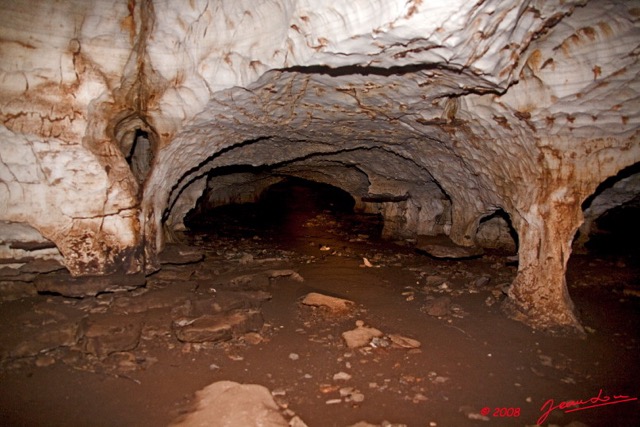 046 TSONA Grotte Tunnel et Stalacmites 8EIMG_23455wtmk.jpg