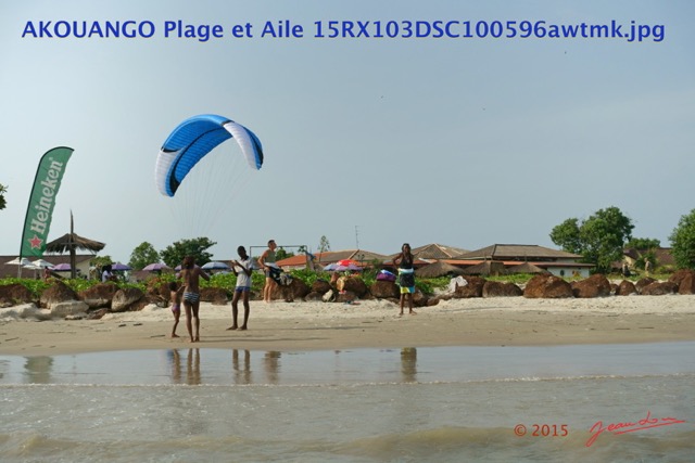 046 AKOUANGO Plage et Aile 15RX103DSC100596awtmk.jpg