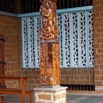 078 Saint-Michel de NKEMBO 2 Poteau Sculpte avec Scene Biblique 20E80DIMG_201228145842_DxOwtmk 150k.jpg