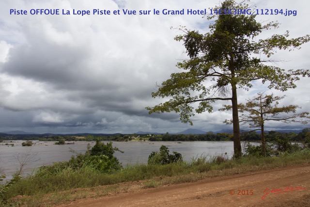 002 Piste OFFOUE La Lope Piste et Vue sur le Grand Hotel 14E5K3IMG_112194wtmk.JPG