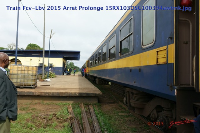 006 Train Fcv-Lbv 2015 Arret Prolonge 15RX103DSC100394awtmk.jpg