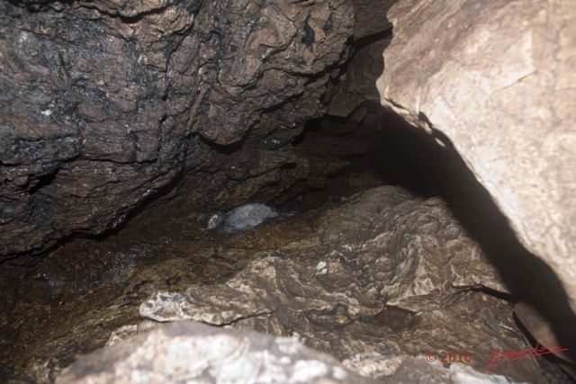 066 LIPOPA 1 la Grotte Passage Souterrain avec Riviere 16E5K3IMG_120249wtmk.jpg