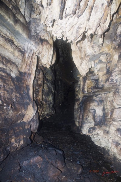 089 MISSIE la Grotte Tunnel de Passage et Riviere 16E5K3IMG_120360wtmk.jpg