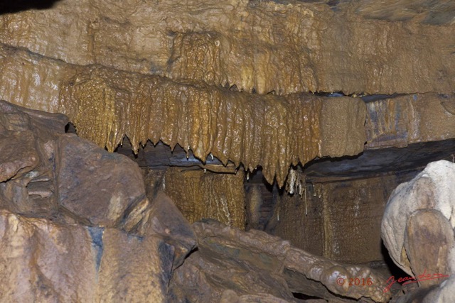 042 BOUKAMA la Grotte Cavite 1 avec Concretions 16E5K3IMG_120018wtmk.jpg
