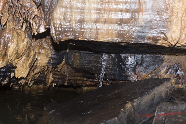166  BOUKAMA la Grotte Cavite de la Cascade Bassin et Concretions avec Source 16E5K3IMG_120115wtmk.jpg
