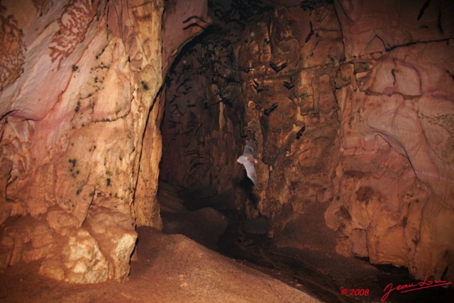 027 KELANGO Grotte Tunnel 8EIMG_20033WTMK.JPG