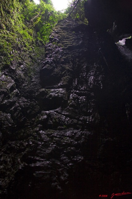 019 Grotte de PAHON Falaises avec Cascade 8EIMG_25302wtmk.jpg