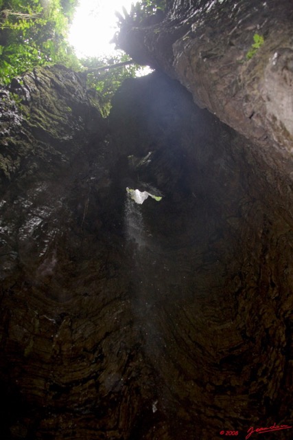 028 Grotte de PAHON Falaises avec Cascade 8EIMG_25308wtmk.jpg
